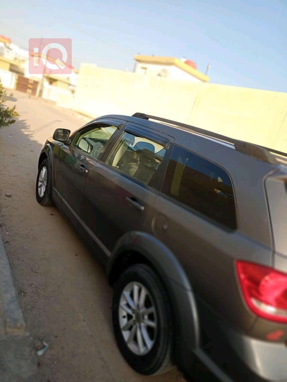 دودج جورني